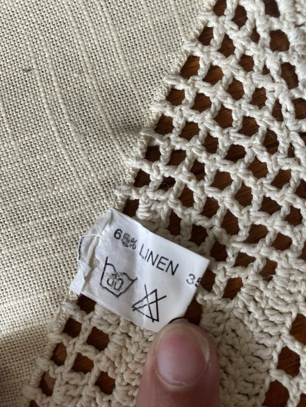 Vintage Hand Embroidered Floral Ivory Tablecloth Runner Lace Edge 32” Square